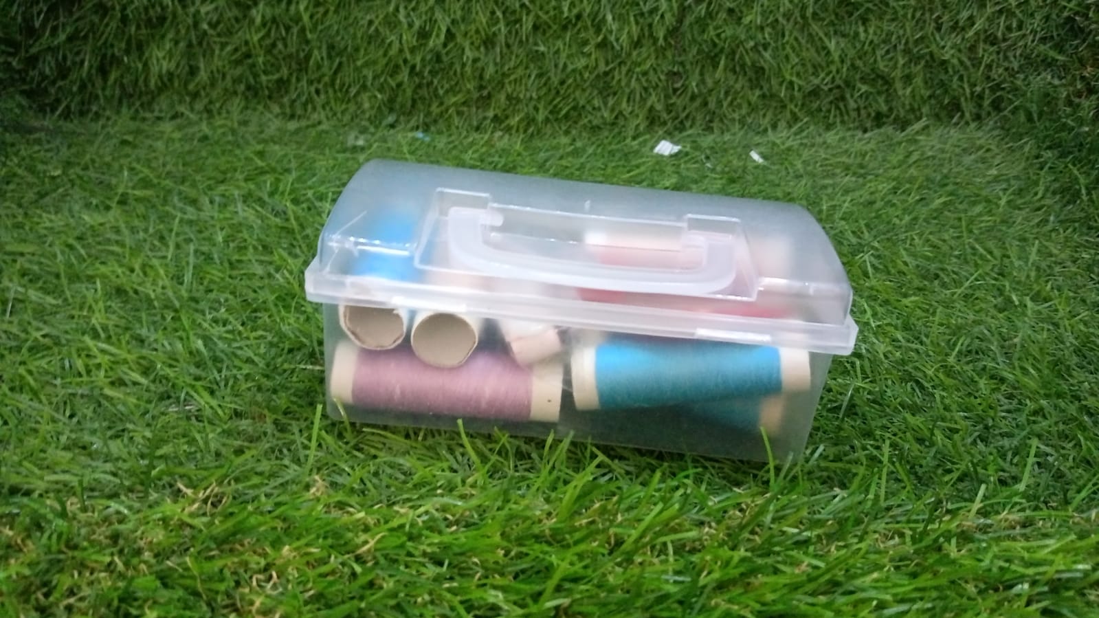 Portable Travel Sewing Kits Box, Sewing Tool Box for Home and Wedding Sewing Kit Essential Sewing Tools Portable Travel Sewing Kits Box, Sewing Tool Box for Home and Wedding Sewing Kit Essential Sewing Tools
